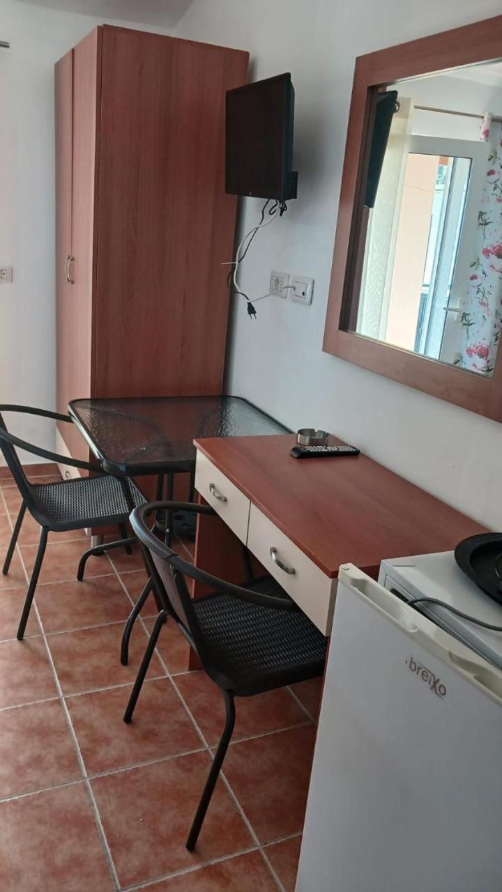 Guesthouse Mateo Dhërmi Zimmer foto