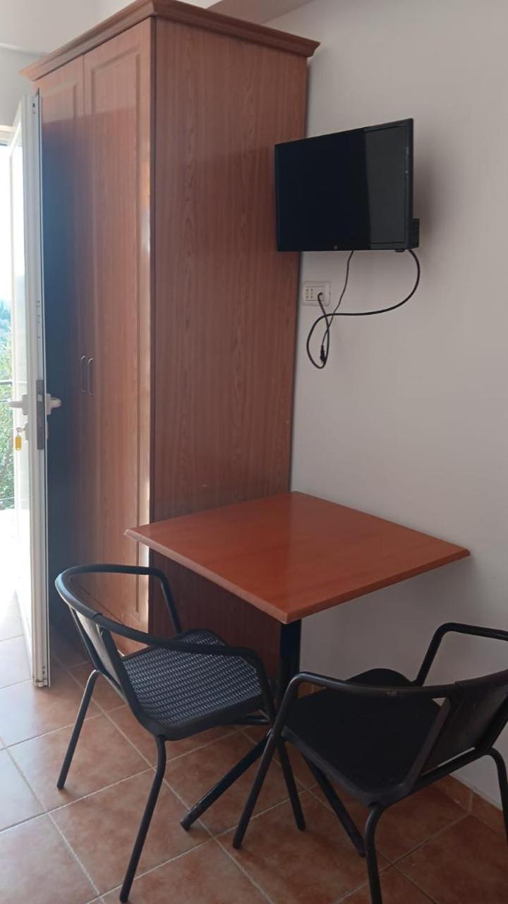 Guesthouse Mateo Dhërmi Zimmer foto